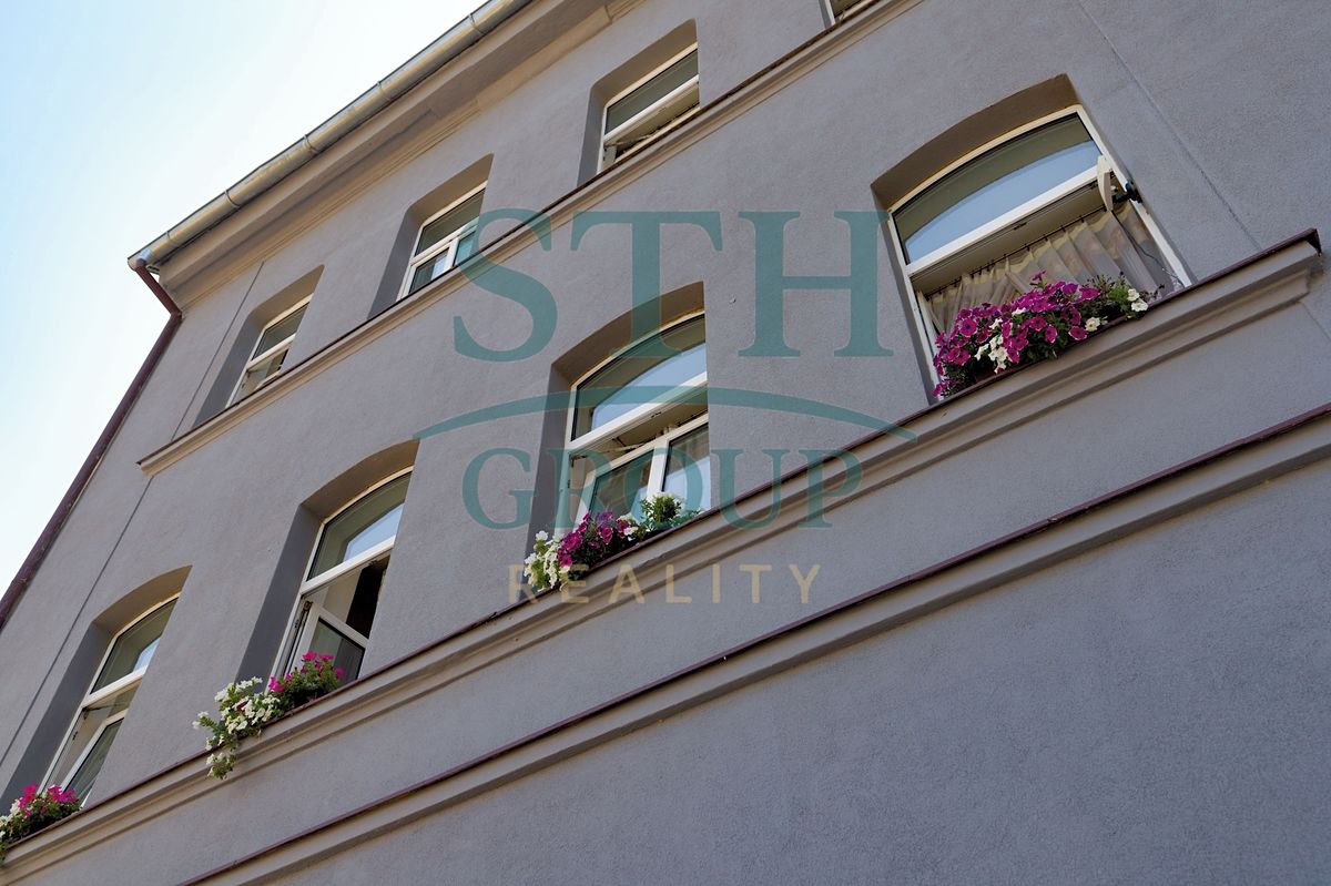 Prodej rodinného domu 300 m², pozemek 227 m²